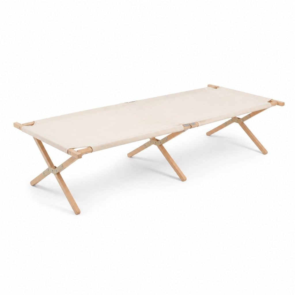 Lit de camp picot bois pliant présenté seul