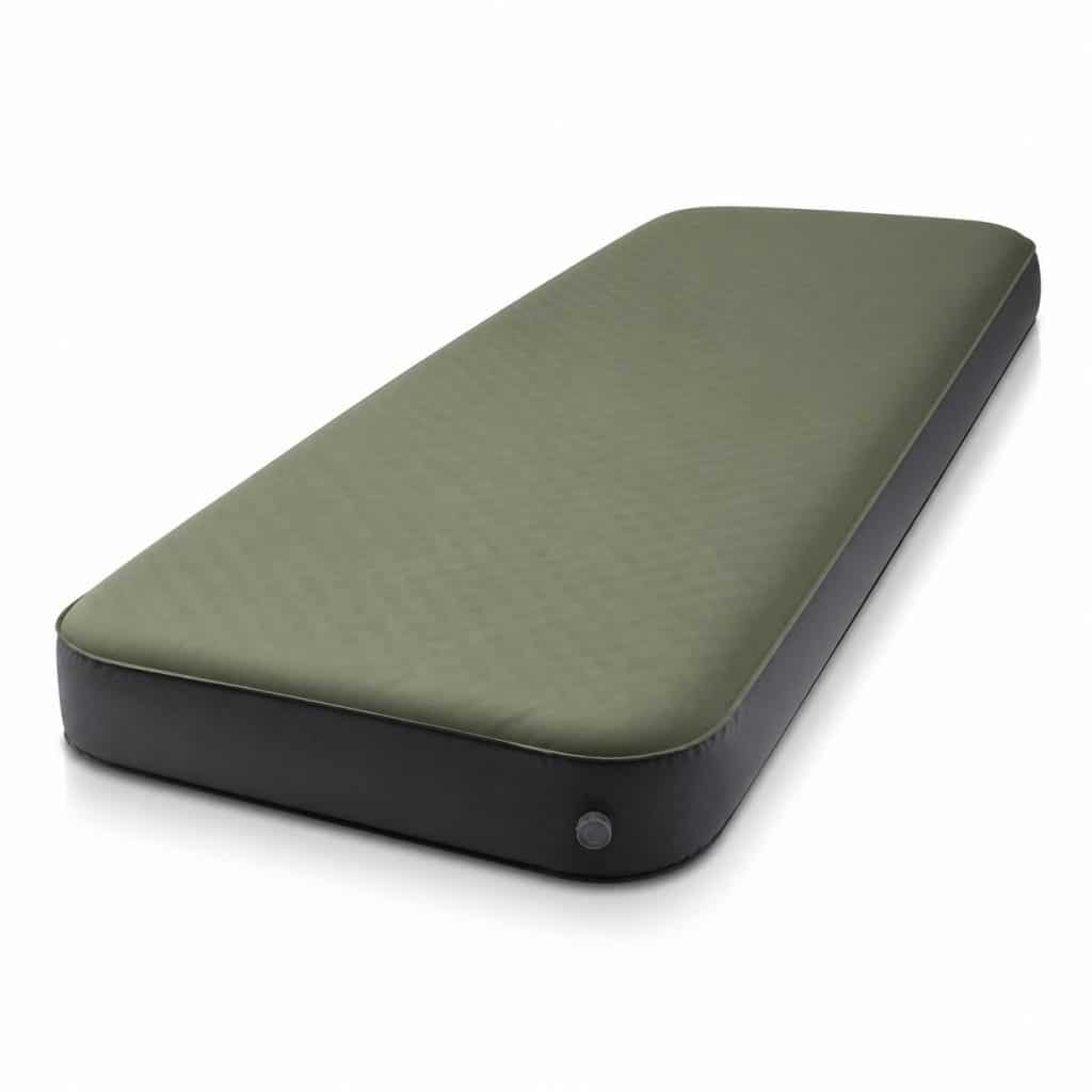 Matelas autogonflant grand confort épais présenté seul